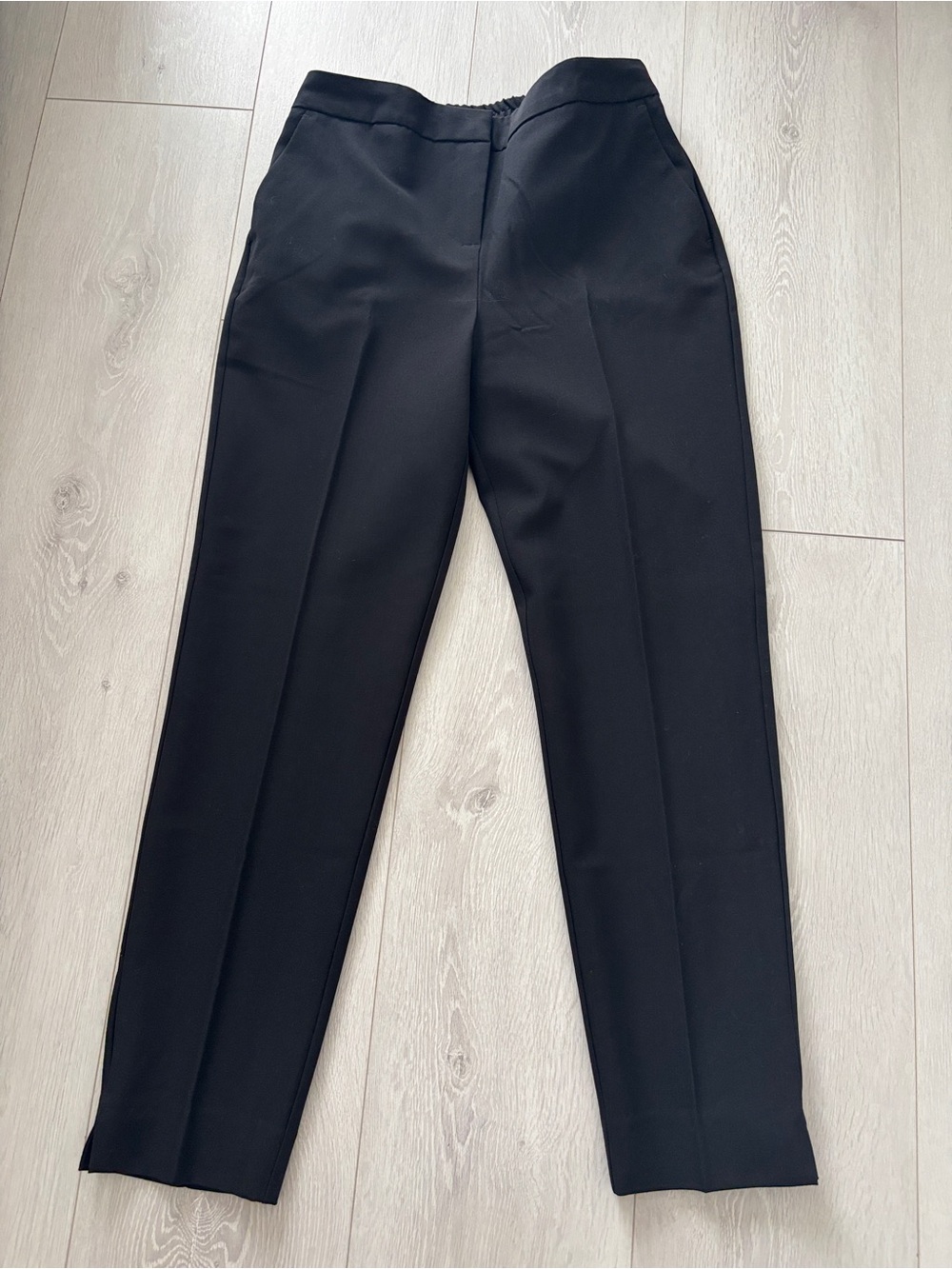 Suzy Shier Black Cropped Ankle Pants